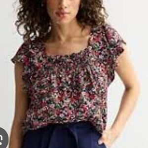 NWT Draper James flutter sleeve blouse XXL Red Blue Daint Floral Smocked Henley